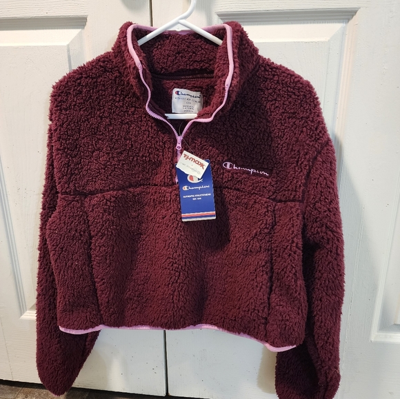 Champion Tops - Champion Women's Cropped 1/4 Zip Sherpa (Size Small) Maroon